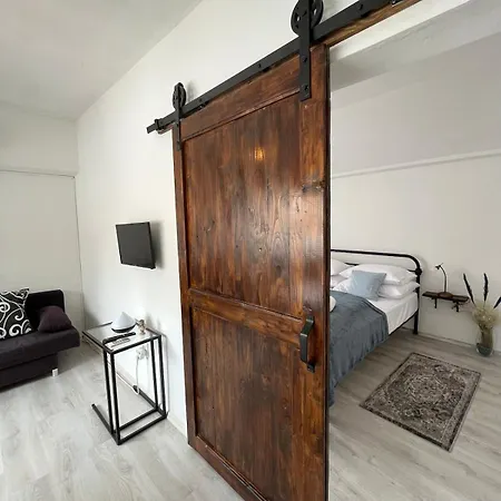 Korkyra-old Town With Private Terrace Апартаменти