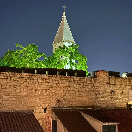 Korkyra-old Town With Private Terrace Апартаменти