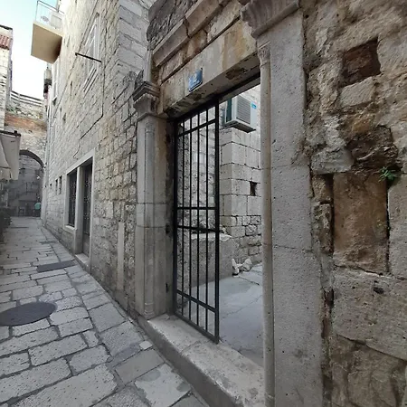 Апартаменти Korkyra-old Town With Private Terrace